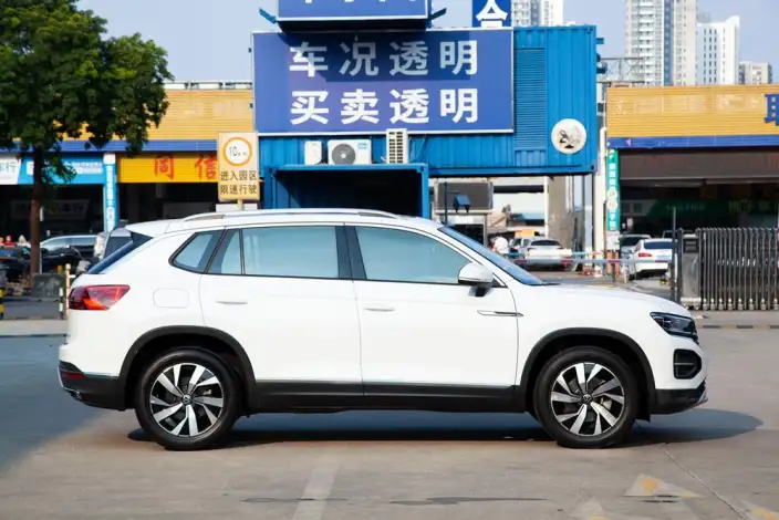 Volkswagen Tayron 2022 Model 330TSI 2WD Luxury Zhilian Edition – фото 7