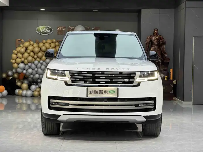 Range Rover 2023 Model 3.0 L6 400PS Shengshi Extended Edition