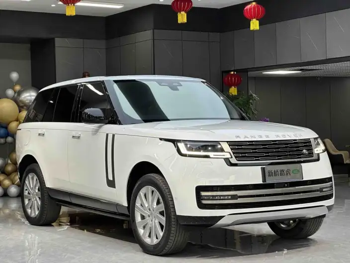 Range Rover 2023 Model 3.0 L6 400PS Shengshi Extended Edition