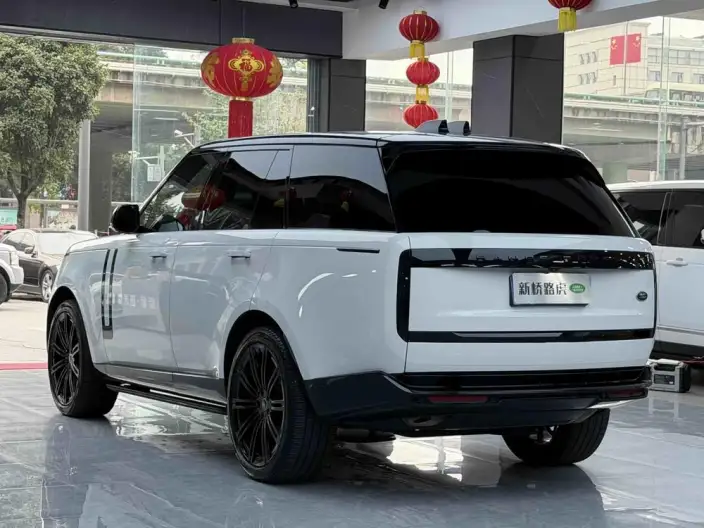 Range Rover 2023 Model 3.0 L6 360PS Shengshi Edition