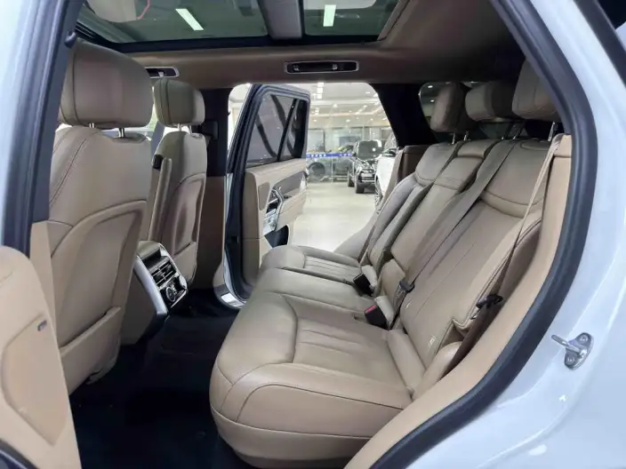 Range Rover 2023 Model 3.0 L6 360PS Shengshi Edition – фото 9