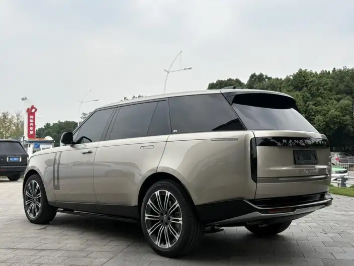Range Rover 2025 Model 3.0 L6 400PS Shengshi Extended Edition