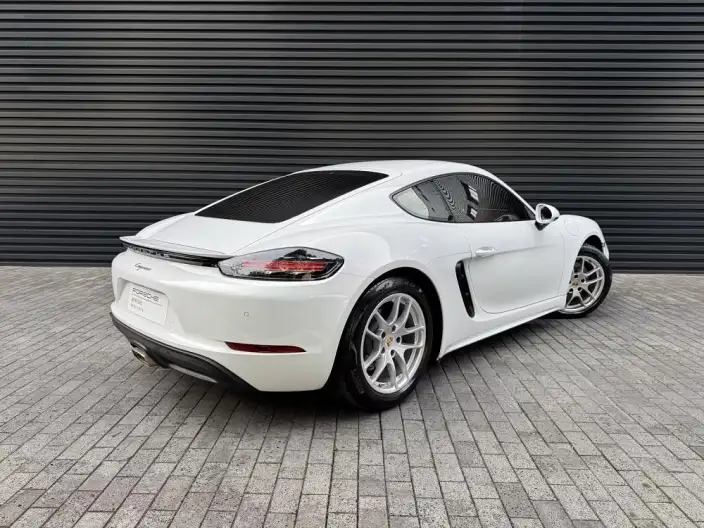 Porsche 718 2023 Model Cayman 2.0T