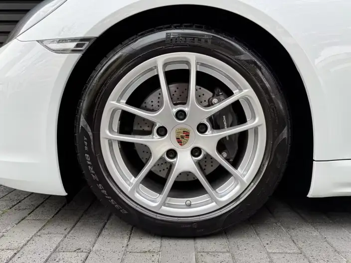Porsche 718 2023 Model Cayman 2.0T