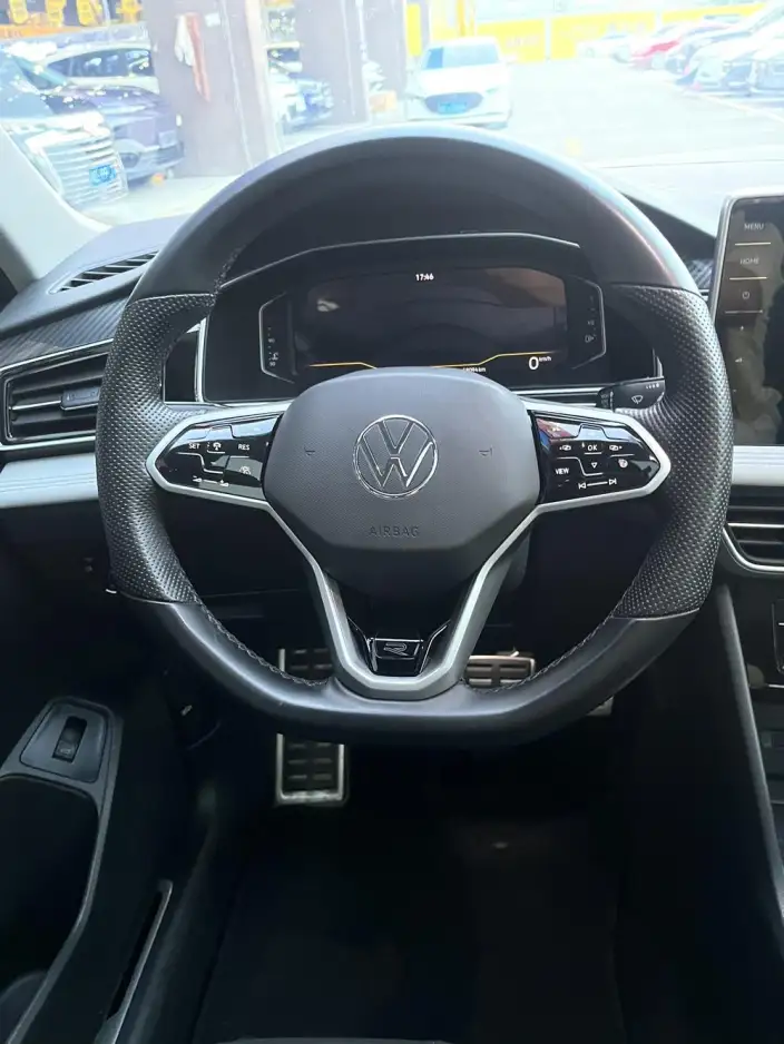 Volkswagen Tiguan L 2023 Model 330TSI 2WD R-Line Enjoy the version more – фото 10