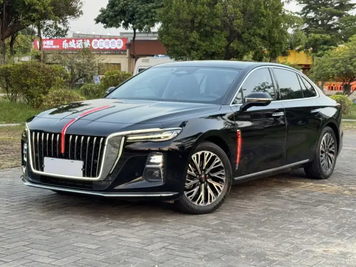 Hongqi H5 2024 Model 2.0T Automatic Smart Flag Enjoy Edition