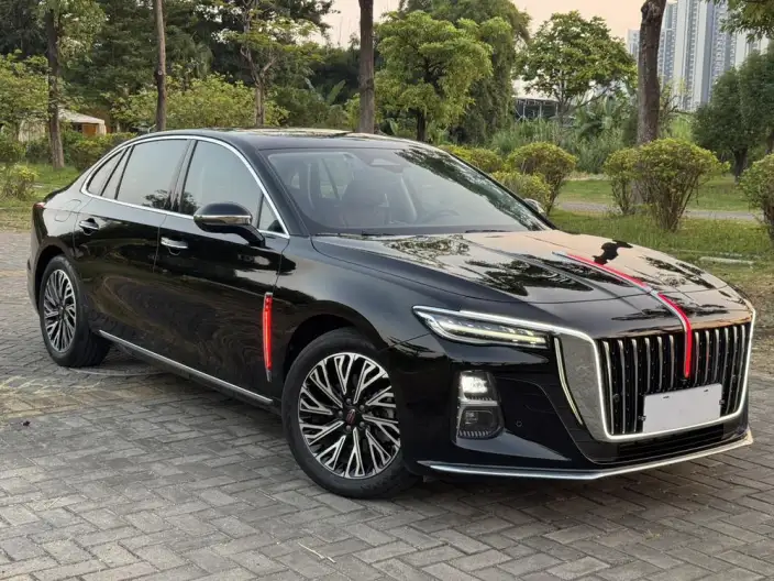 Hongqi H5 2024 Model 2.0T Automatic Smart Flag Enjoy Edition
