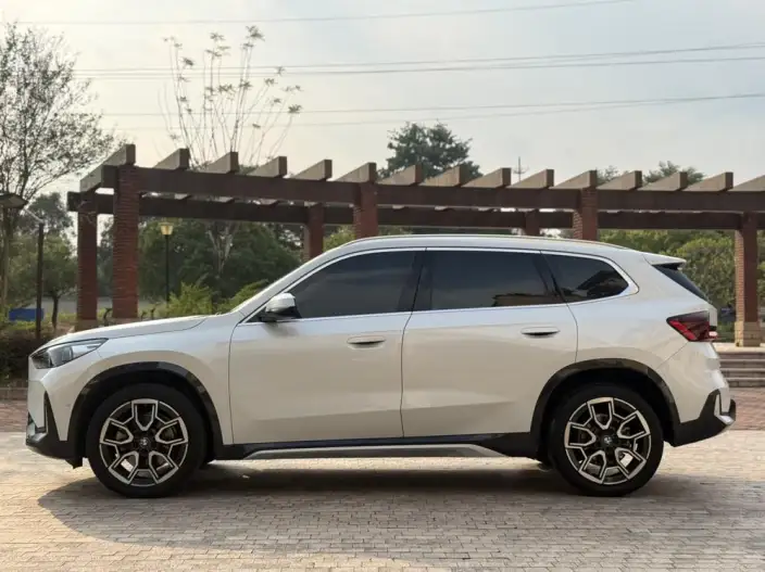 BMW X1 2023 Model sDrive25Li X Design Set – фото 4