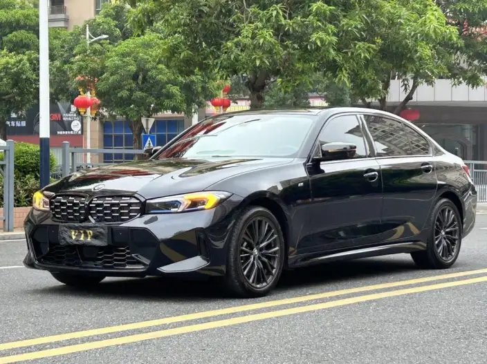 BMW 3 Series 2023 Model 330Li M Sports Night Set – фото 1