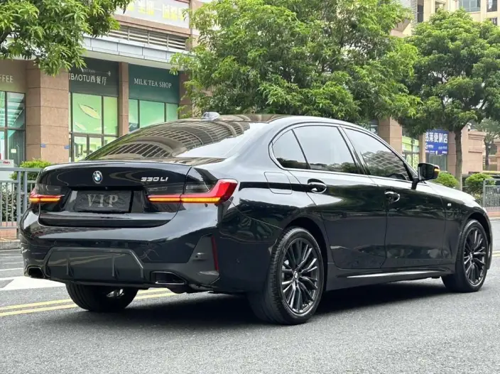 BMW 3 Series 2023 Model 330Li M Sports Night Set – фото 6