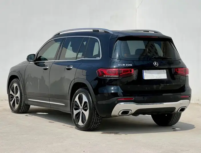 Mercedes-Benz GLB 2023 Model GLB 220 Fashion Model – фото 4