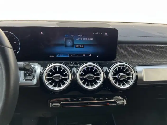 Mercedes-Benz GLB 2023 Model GLB 220 Fashion Model – фото 10