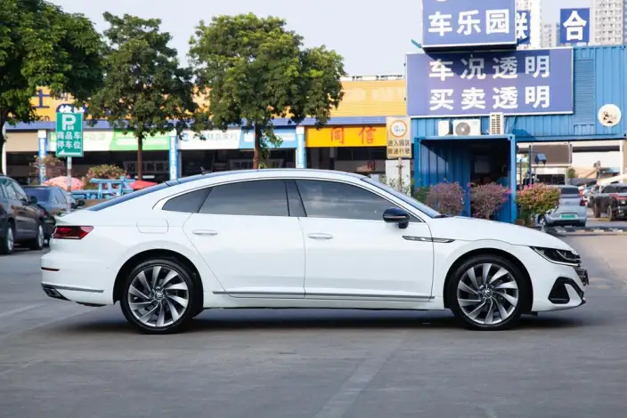 Volkswagen CC 2021 Model 380TSI Eye-catching version – фото 7