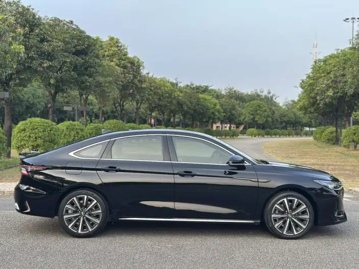 Chery Arrizo 8 2022 Model 1.6TGDI DCT Zhen – фото 7