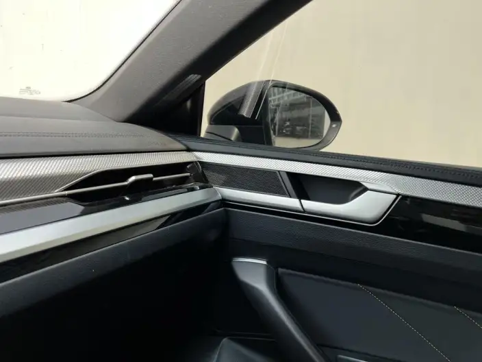 Volkswagen CC 2021 Model 380TSI Eye-catching version – фото 9