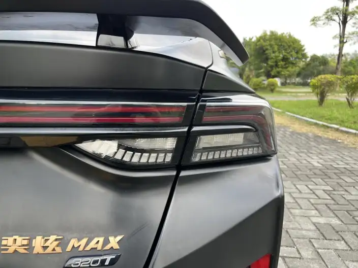 Yixuan Max 2021 Model 1.5T Dark Night Breaking Dawn Edition – фото 9