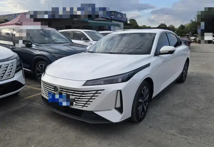 Changan Eado 2025 Model 1.5T DCT 500Bar Noble Model