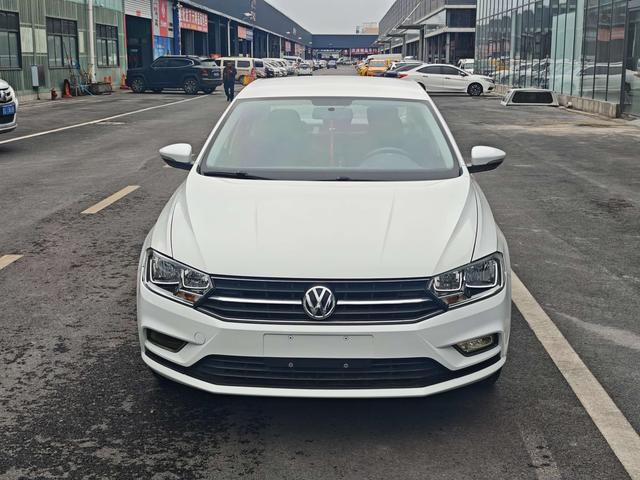 Volkswagen Bora Модель 2018 года 1.5L Manual Fashion – фото 2