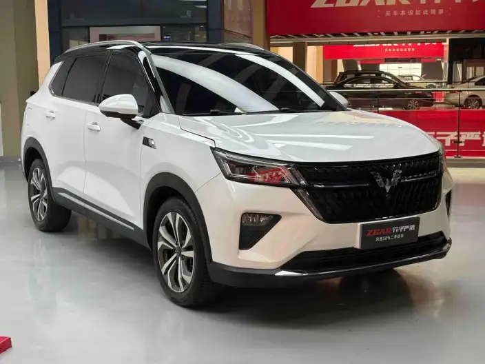 WULING Asta 2021 Model 1.5T Automatic Starlight Edition