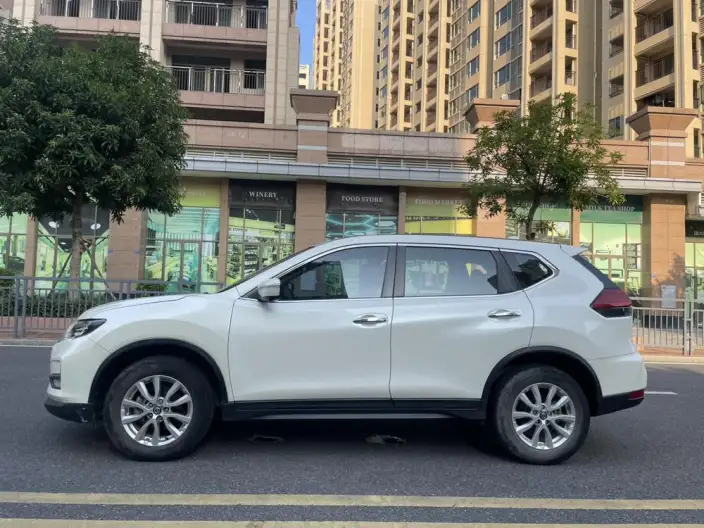 Nissan X-Trail 2022 Model Facelift 2.0L 2WD Smart Connect Premium
