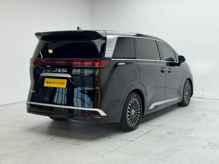Denza D9 EV 2024 Model 620 2WD Exclusive Model – фото 7