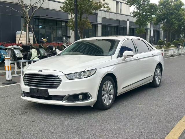 Taurus 2017 модификация EcoBoost 180 Luxury