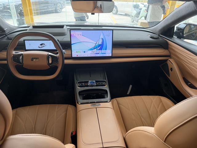 Geely Galaxy E8 PHEV 2025 130km EM-P Starship Edition