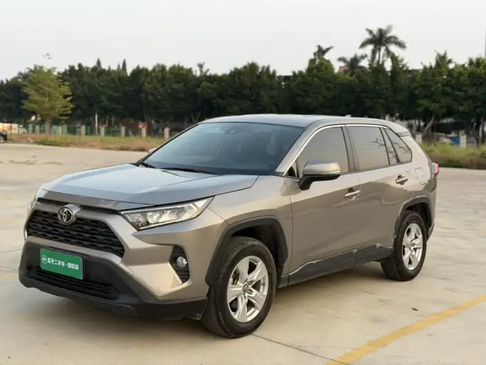 Toyota RAV4 2022 Model 2.0L CVT 2WD Urban Edition – фото 1