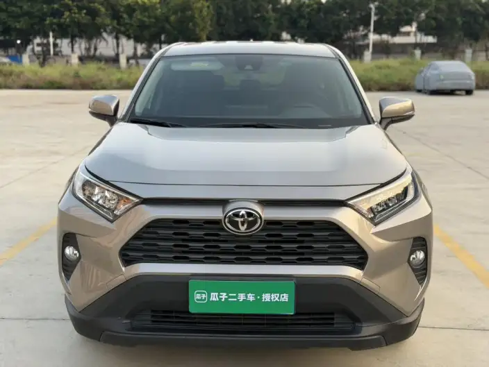 Toyota RAV4 2022 Model 2.0L CVT 2WD Urban Edition – фото 2