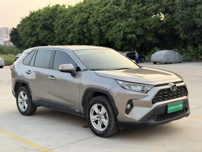Toyota RAV4 2022 Model 2.0L CVT 2WD Urban Edition – фото 3