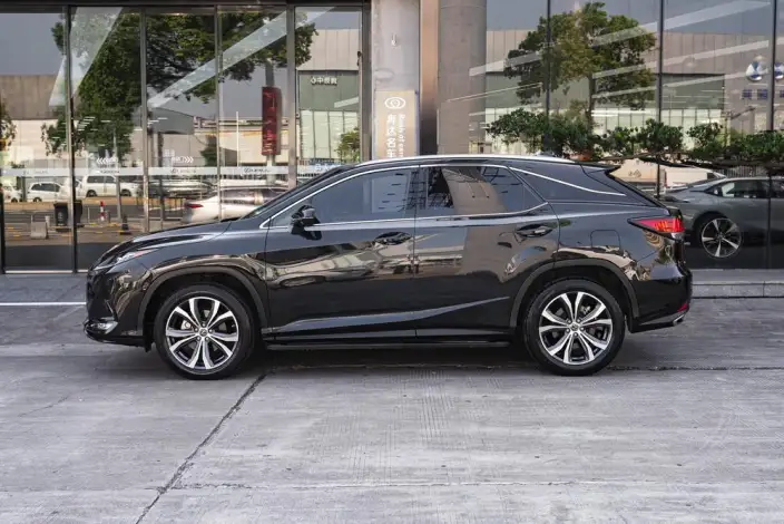 Lexus RX 2021 Model 300 4WD Special Edition