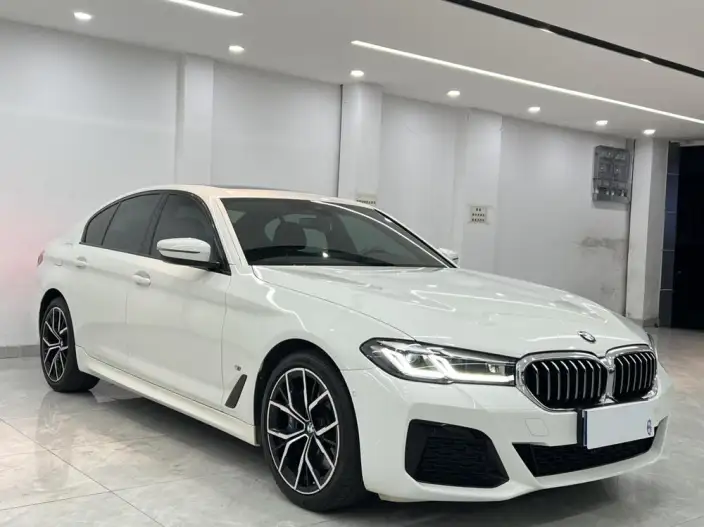 BMW 5 Series Imported 2022 Model Facelift II 530i M Sports Set – фото 3