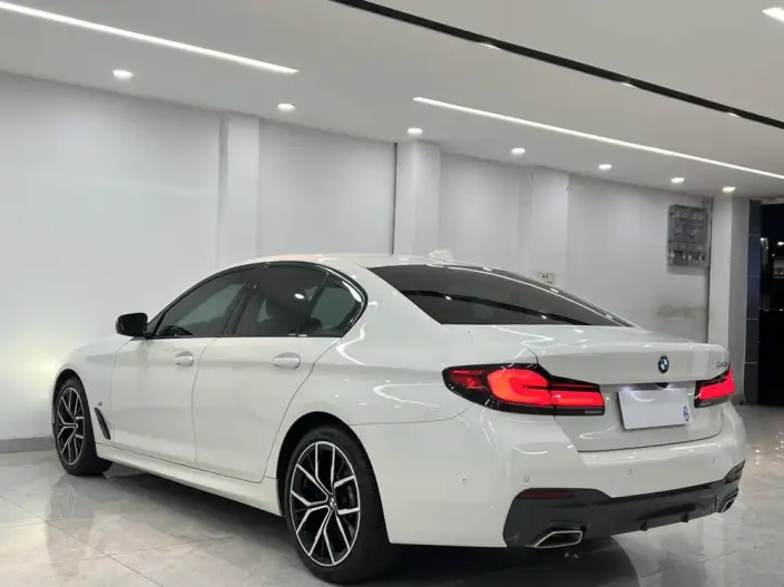 BMW 5 Series Imported 2022 Model Facelift II 530i M Sports Set – фото 4