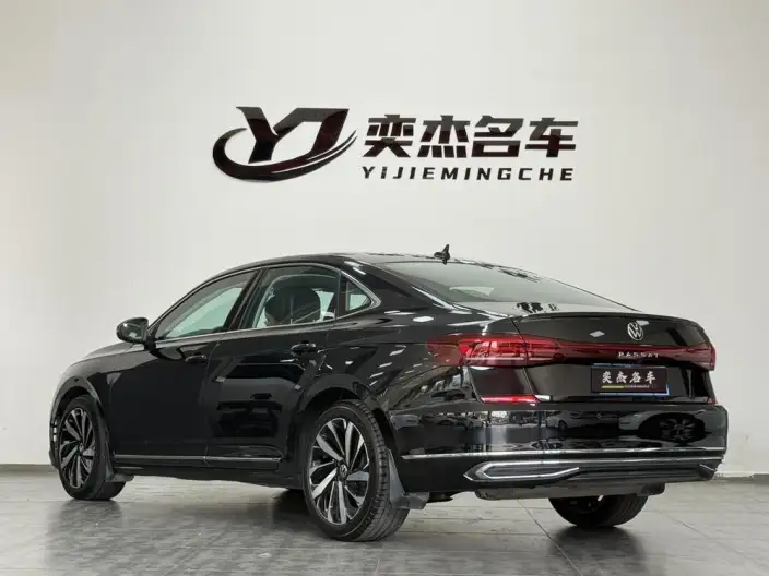 Volkswagen Passat 2024 Model 330TSI Elite Edition