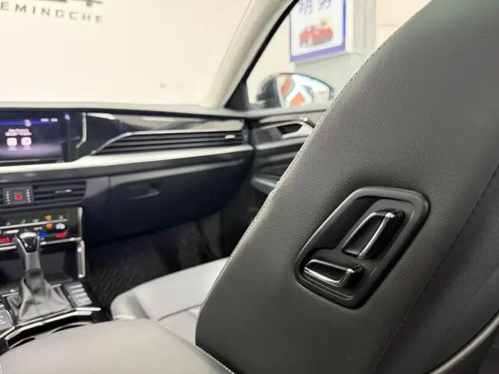 Volkswagen Passat 2024 Model 330TSI Elite Edition – фото 9