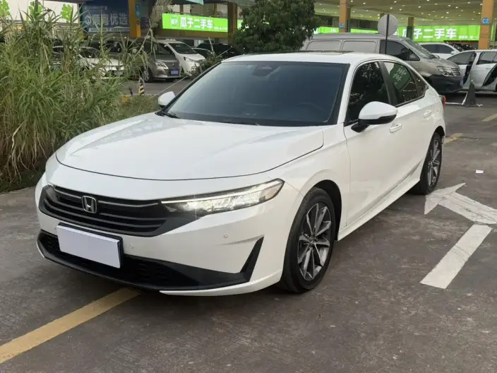 Model Ge 2025 Model 240TURBO CVT Technology Edition