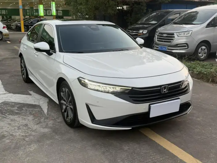 Model Ge 2025 Model 240TURBO CVT Technology Edition