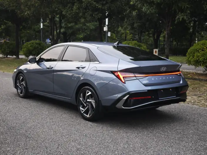 Hyundai Ioniq 2023 Model 1.5L CVT LUX Premium Edition – фото 5