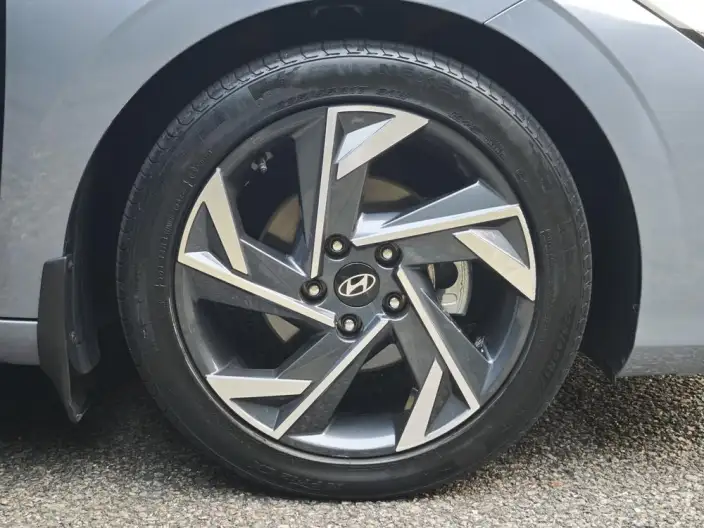Hyundai Ioniq 2023 Model 1.5L CVT LUX Premium Edition – фото 8
