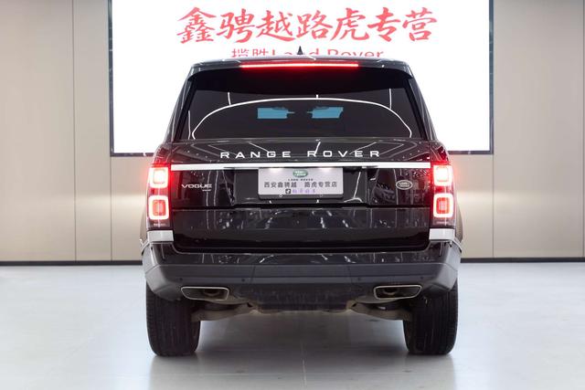 Range Rover 2021 3.0 L6 Centurion Edition – фото 5