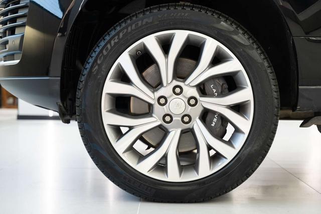 Range Rover 2021 3.0 L6 Centurion Edition – фото 15