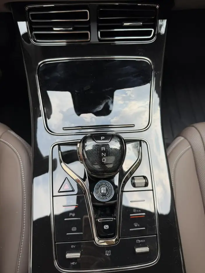 BYD Han DM 2025 Model DM-i 125KM Comfort Model – фото 8
