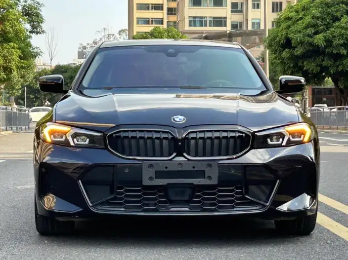 BMW 3 Series 2025 Model 330Li M Sports Night Set