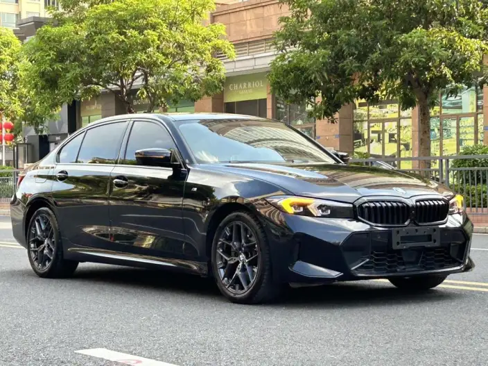 BMW 3 Series 2025 Model 330Li M Sports Night Set