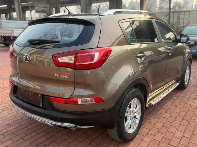 Kia Sportage 2012 модификация 2.0L автоматическое 2WD Edition GL – фото 4