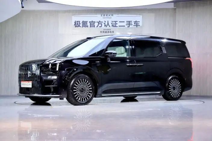ZEEKR 009 2024 Model VI seat Executive Edition 4WD 108kWh