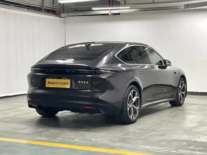 NIO ET5 2024 Model 75kWh – фото 7