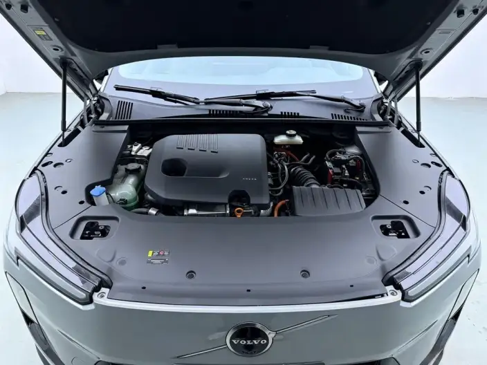 Volvo XC70 2026 Model 2WD Long Battery Life Pro Core – фото 10