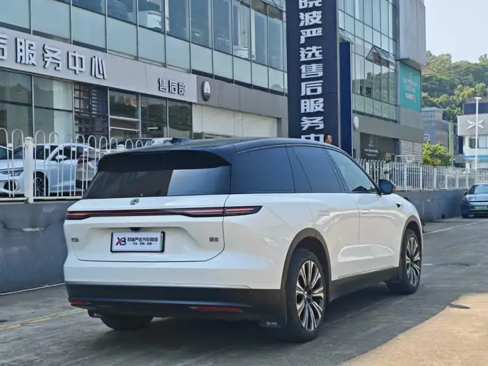 NIO ES8 2024 Model 75kWh – фото 6