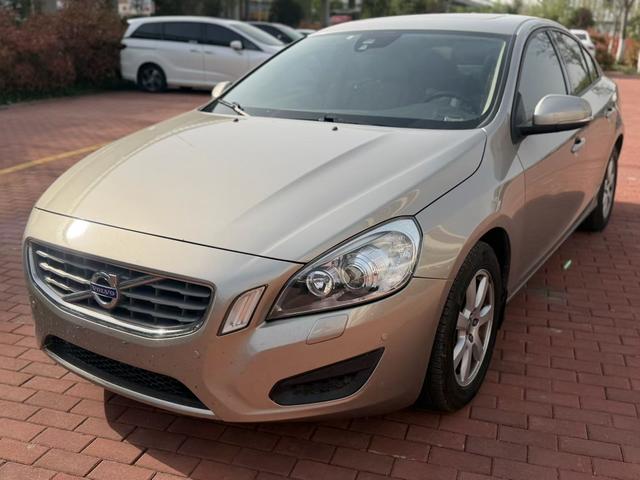 Volvo S60 Imported 2012 модификация 1.6T DRIVe Zhishang Edition – фото 1